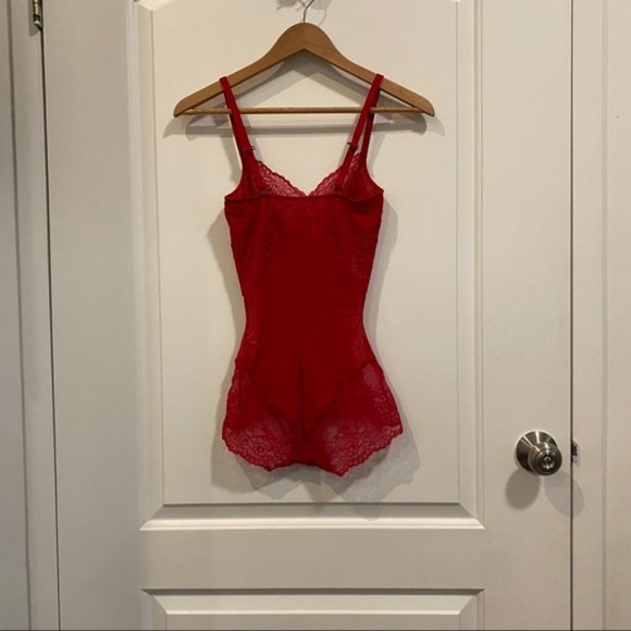 Spanx Spotlight on Lace Bodysuit in Red - Picture 6 of 6